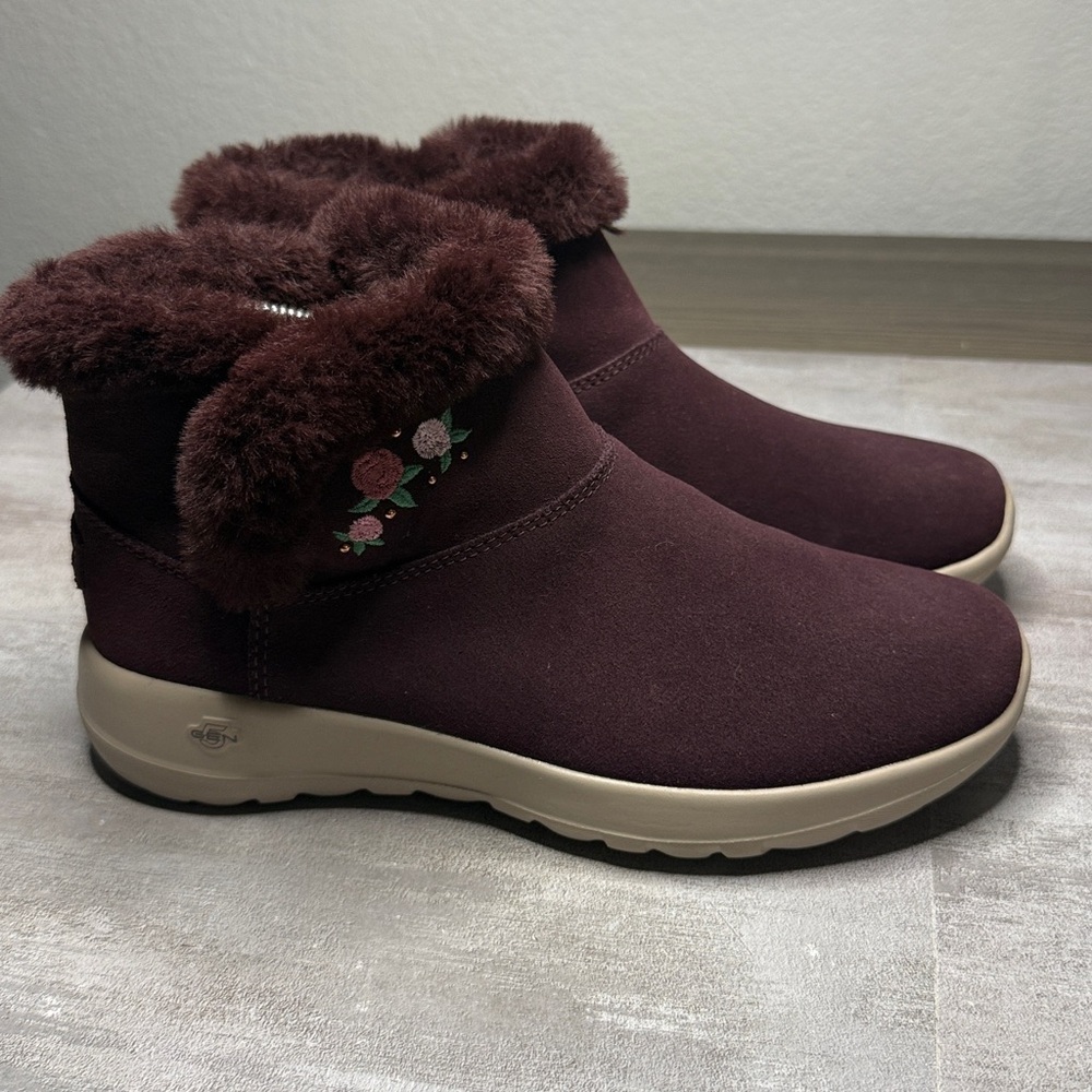 Skechers on the Go Burgundy Ankle Boots